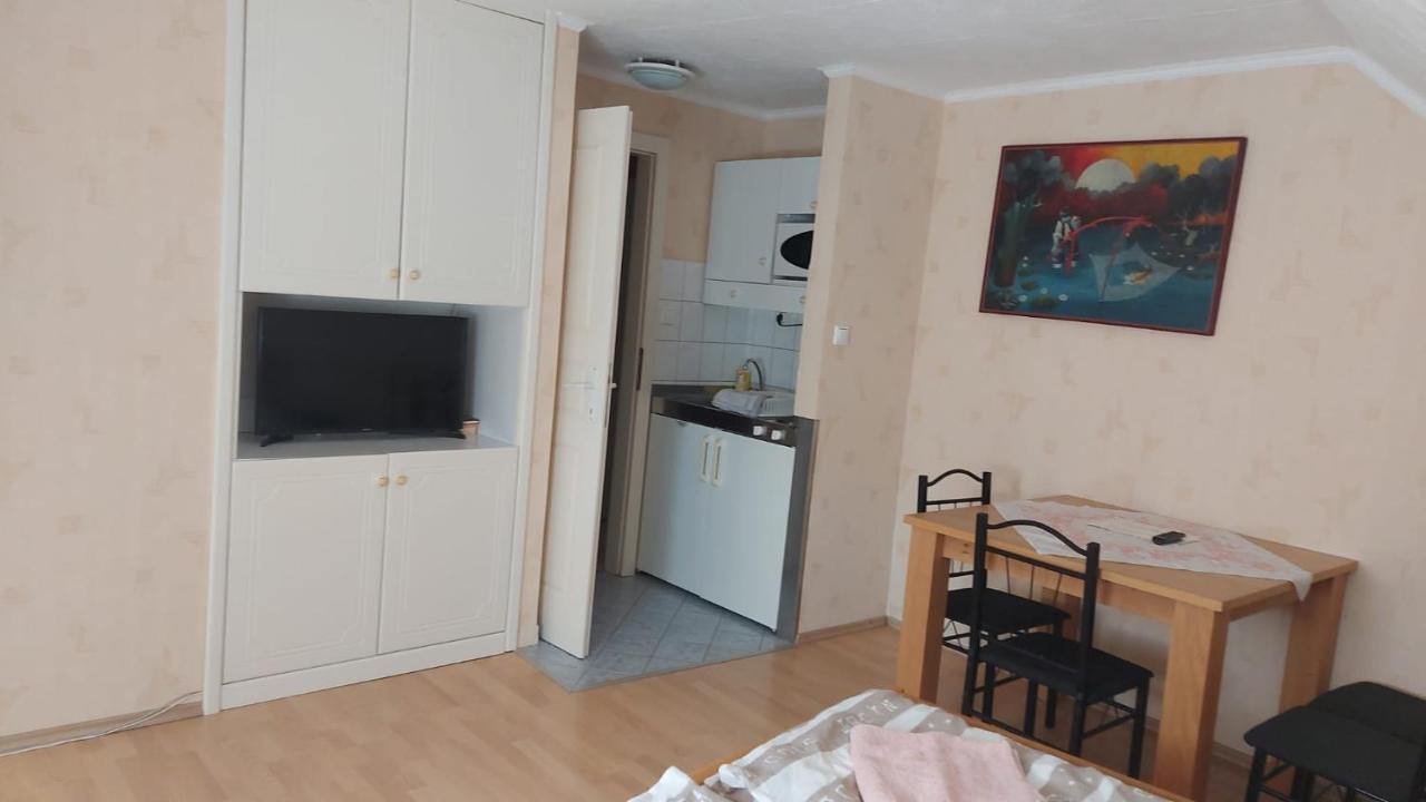 David Apartman Gyula Exterior foto