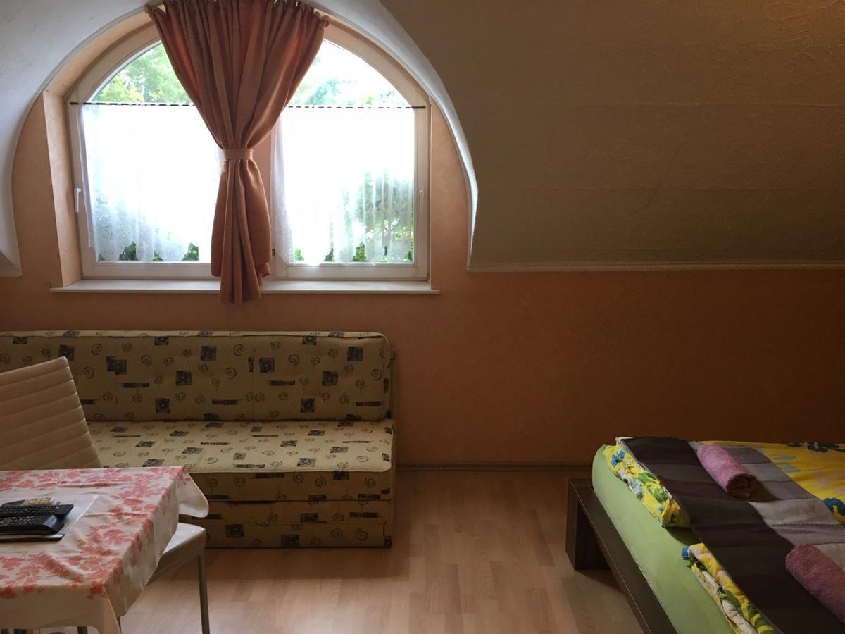 David Apartman Gyula Exterior foto